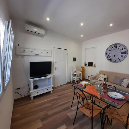 Apartment A Due Passi Dal Mare *